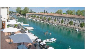 Italia Byt Peschiera del Garda, Esterno
